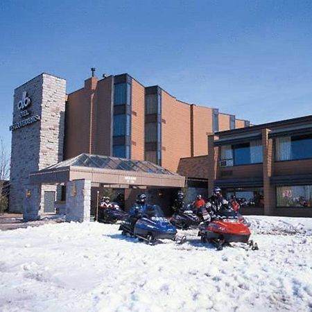 Hotels Gouverneur Rimouski Exterior foto